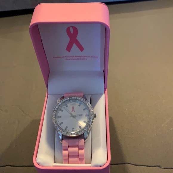 Accessories - NWT, Beautiful Large Face Watch with Pink Band